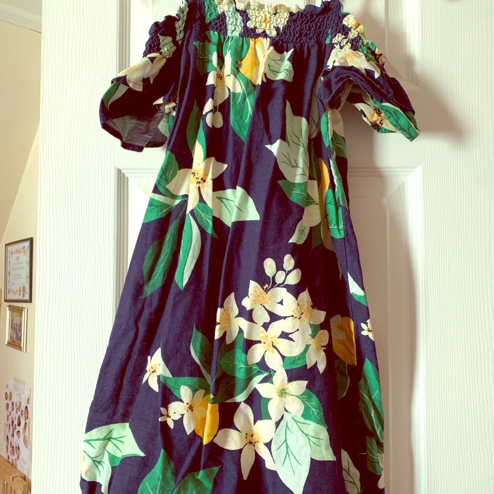 Girls off shoulder blue floral dress size medium